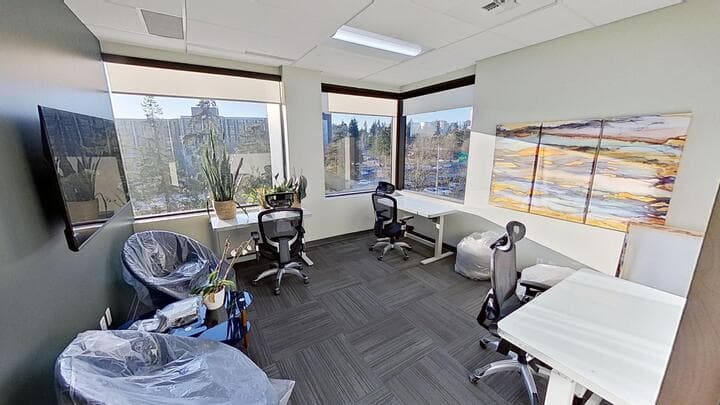 Extra large exterior windowed office with new furniture at Ideal Spaces Bellevue
