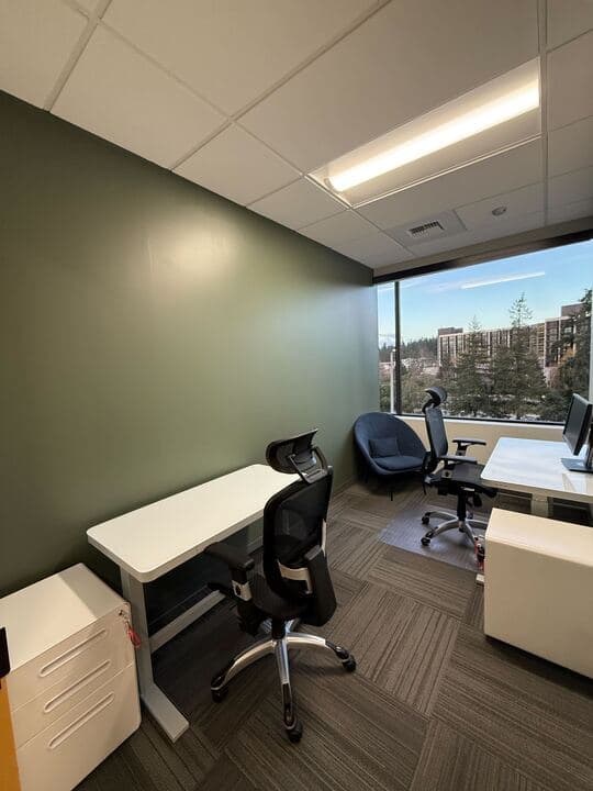 Small exterior windowed office with new furniture for 2 people in Bellevue